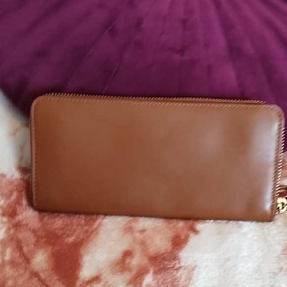 Coach Tan Wallet with Gold Accents - Picture 4 of 9